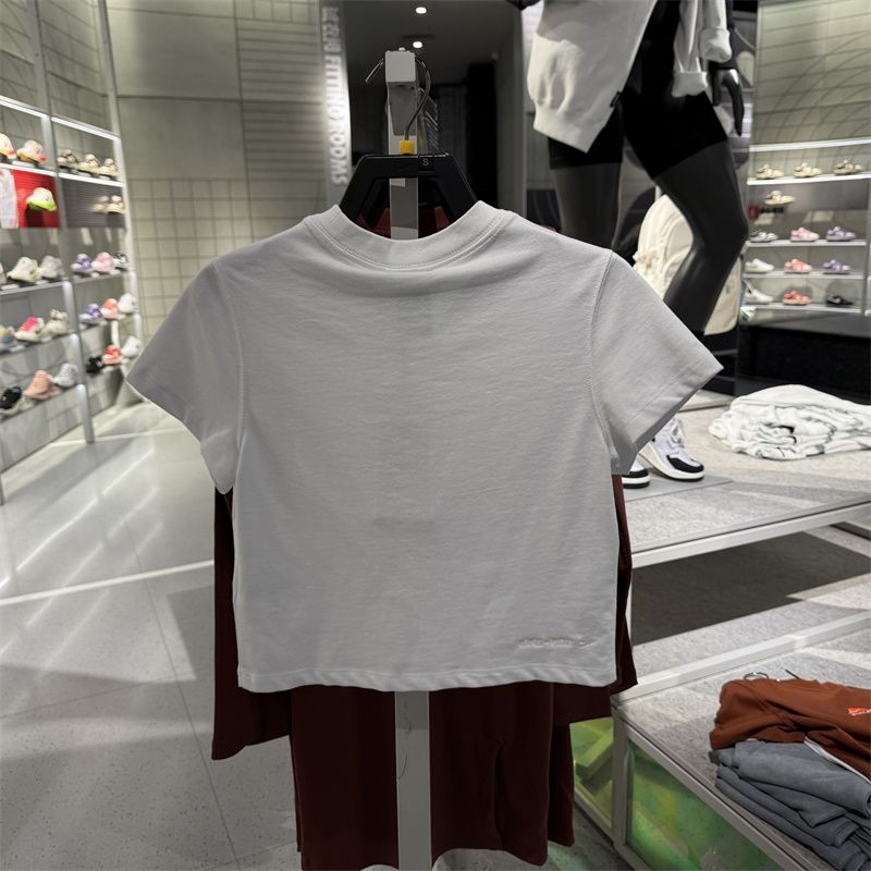 Nike耐克ACG短袖女2025夏新款刺绣高腰短款修身运动T恤HM6085-121 - 图3