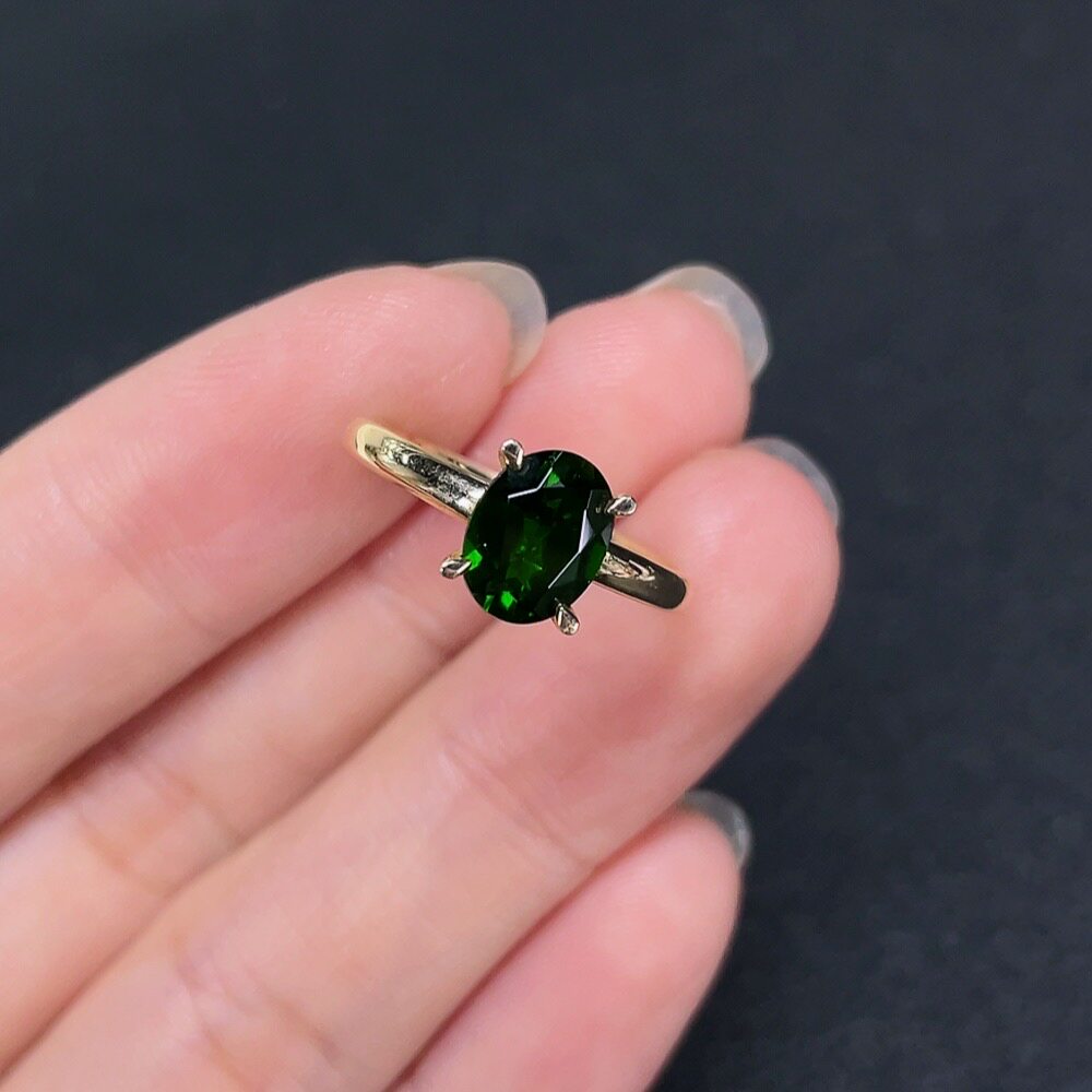 14K gold inlaid diopside ring 2 grams inner diameter 16.5MM