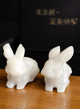 天然白玉玉兔呈祥摆件新中式