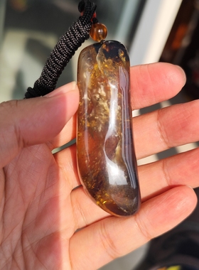 天然琥珀蜜蜡缅甸绿茶珀手把件大吊坠有冰裂打白光紫膜阳光下紫膜