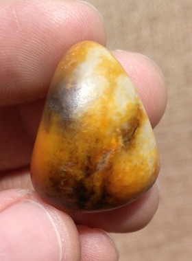 黄沁秋梨皮挂件手串籽料原石特惠