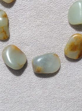 色泽均匀原石和田玉籽料手串