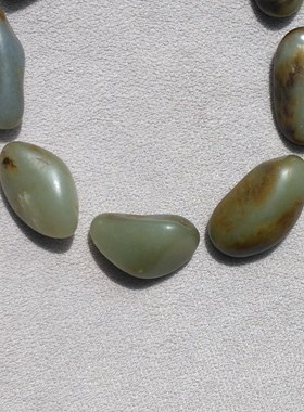 新疆和田玉籽料手链天然原石