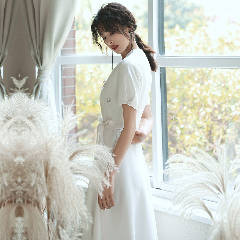 高端小个子女白色缎面连衣裙晚礼服 蜜拉贝尔礼服/晚装