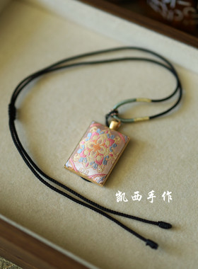 蜀锦手工蝶舞华光胸针耳钉吊坠