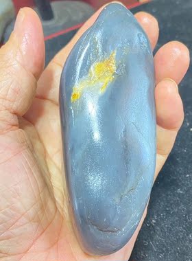 原石沙枣青把件吊坠和田玉籽料