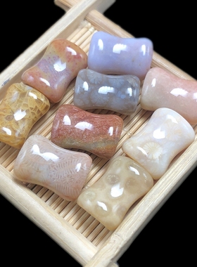 女珊瑚玉竹节手排手牌