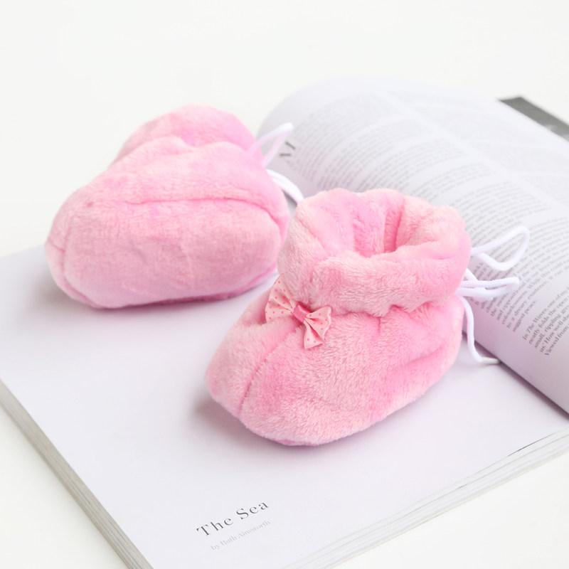 新生儿小棉鞋0-3-6个月初生儿男女宝宝软底鞋子秋冬季婴儿鞋加绒