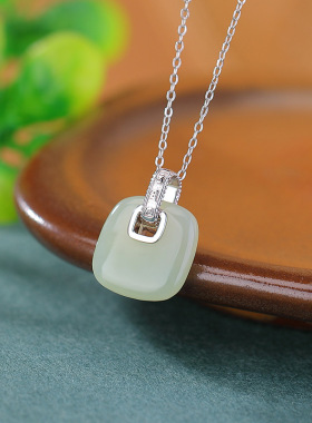 山予棠S925纯银镀金和田玉复古国风六字真言方形吊坠气质镂空挂坠