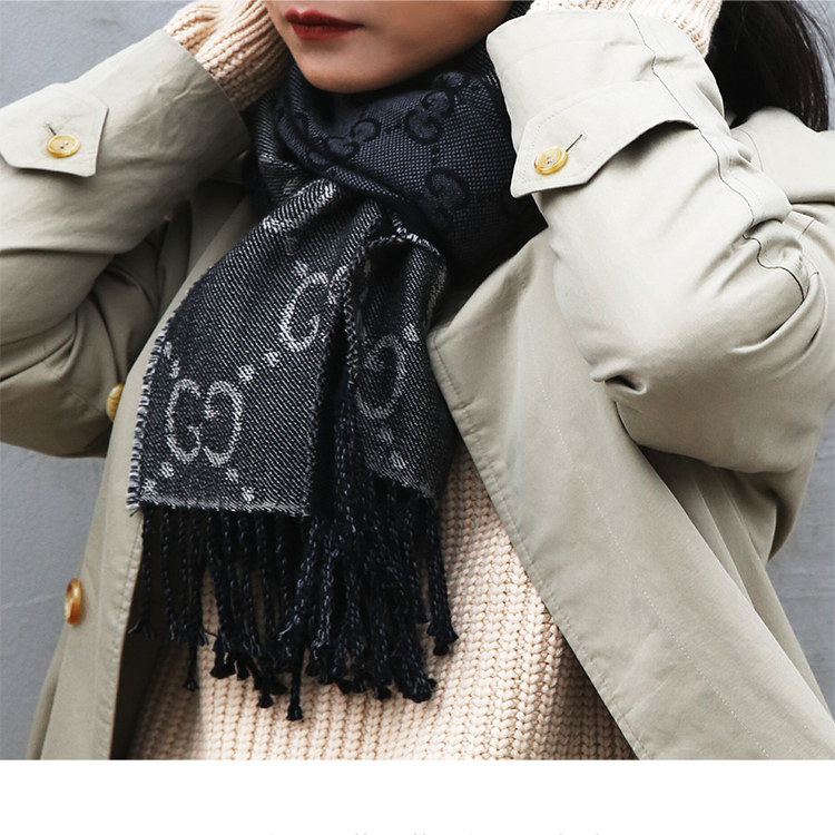 蒙马特大街冬季羊绒披肩围巾围脖字母格子红英伦保暖新年礼物礼盒,淘宝优惠券,粉丝福利购,淘宝优惠卷