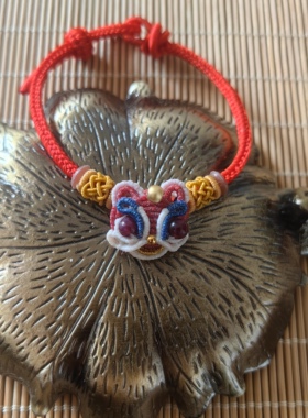 手工编结双联结小醒狮头红手绳本命年头顶南红玛瑙珠送礼佳品有盒