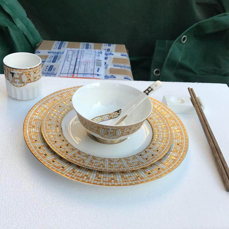 酒店厨房餐饮盘子陶瓷碟碗星级酒店豪华饭店包厢骨瓷餐具摆台套装