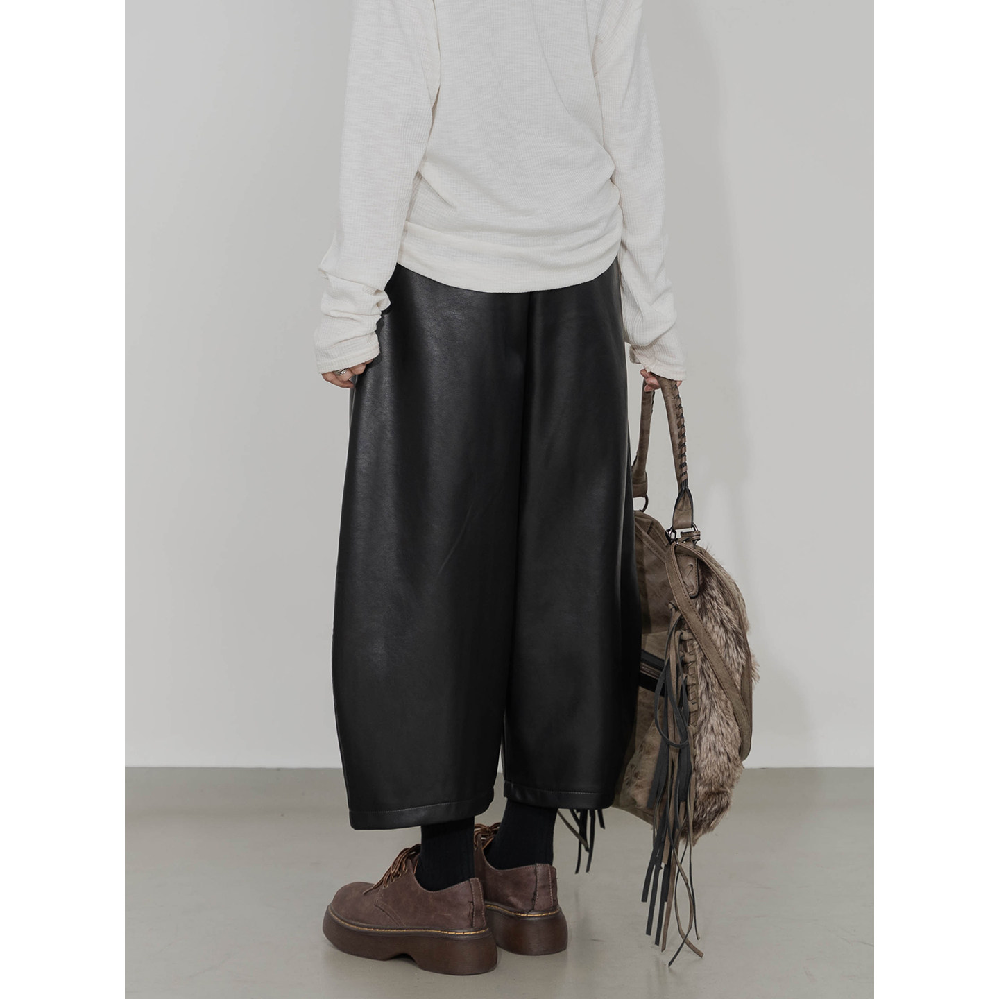 高腰阔腿皮裤女半松紧腰拼接宽松显瘦休闲裤酷感百搭复古九分裤,淘宝优惠券,粉丝福利购,淘宝优惠卷