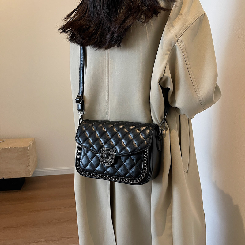 包包女式2025新款大容量百搭洋气宽带斜挎包高级感爆款菱格单肩包,淘宝优惠券,粉丝福利购,淘宝优惠卷