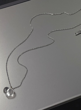 天然白水晶屁桃项链女短款小众高级感桃心吊坠锁骨链316钛钢颈链