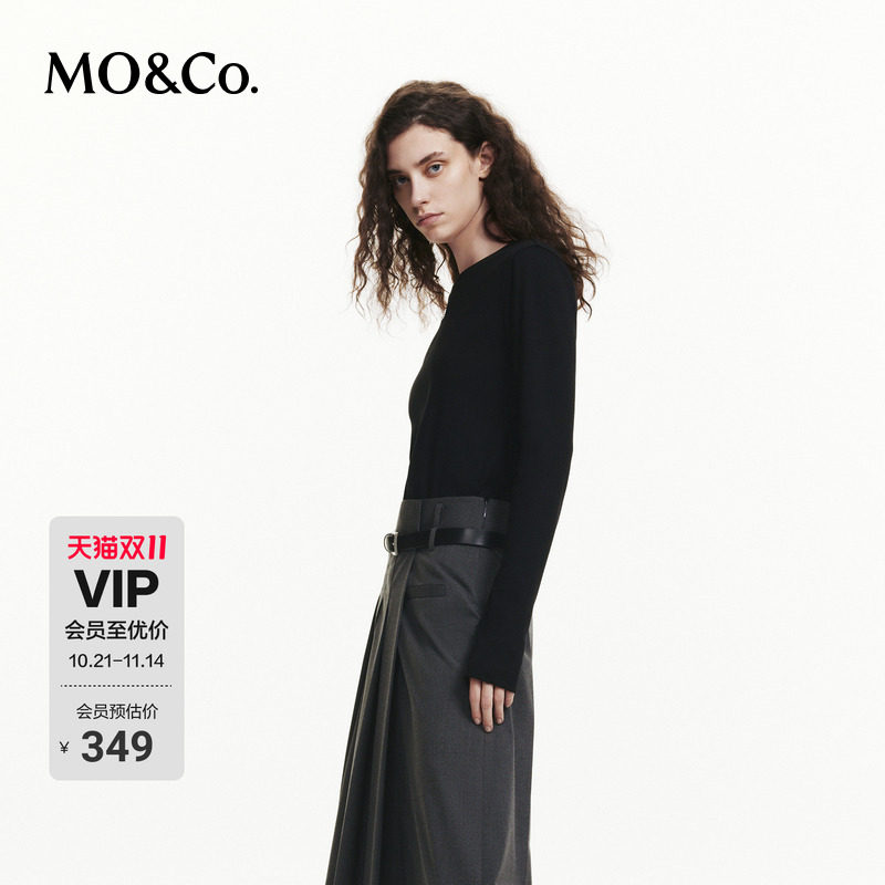 MOCO长袖T恤金属LOGO长绒棉精纺舒适圆领正肩基础款摩安珂