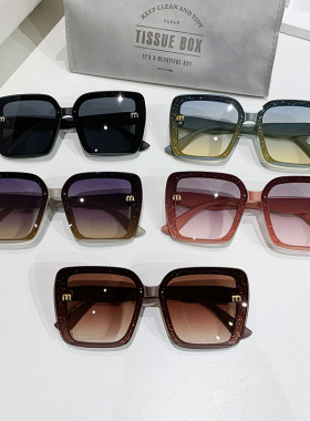 新款韩版太阳眼镜个性闪光粉墨镜女防紫外线强光驾驶街拍太阳镜