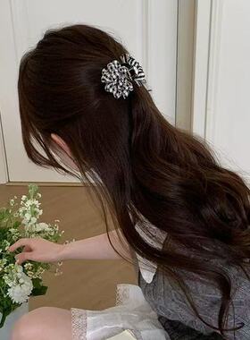 故事里的小黄花~格纹花朵抓夹韩系半扎发夹后脑勺小抓夹旅行发卡