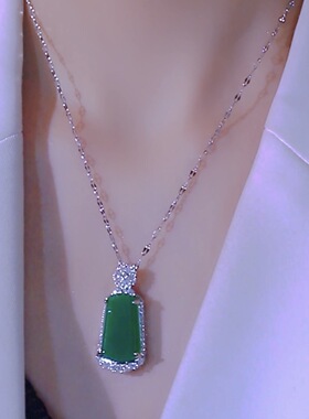 新中式国风绿色几何掉吊坠项链女轻奢高级感锁骨链小众百搭项饰品