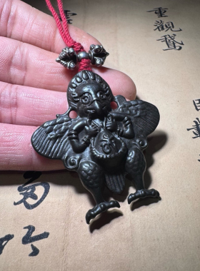 仿古藏族密宗黑漆古包浆天铁托甲大鹏鸟吊坠挂件藏饰护身符