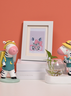 北欧可爱斑马水培办公室笔筒桌面小摆件客厅卧室儿童房家居装饰品