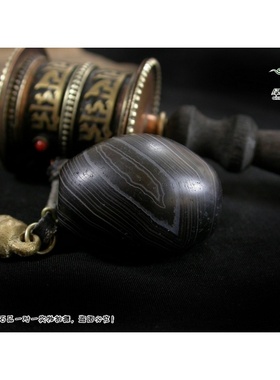 缠丝玛瑙吊坠西藏挂件老天珠