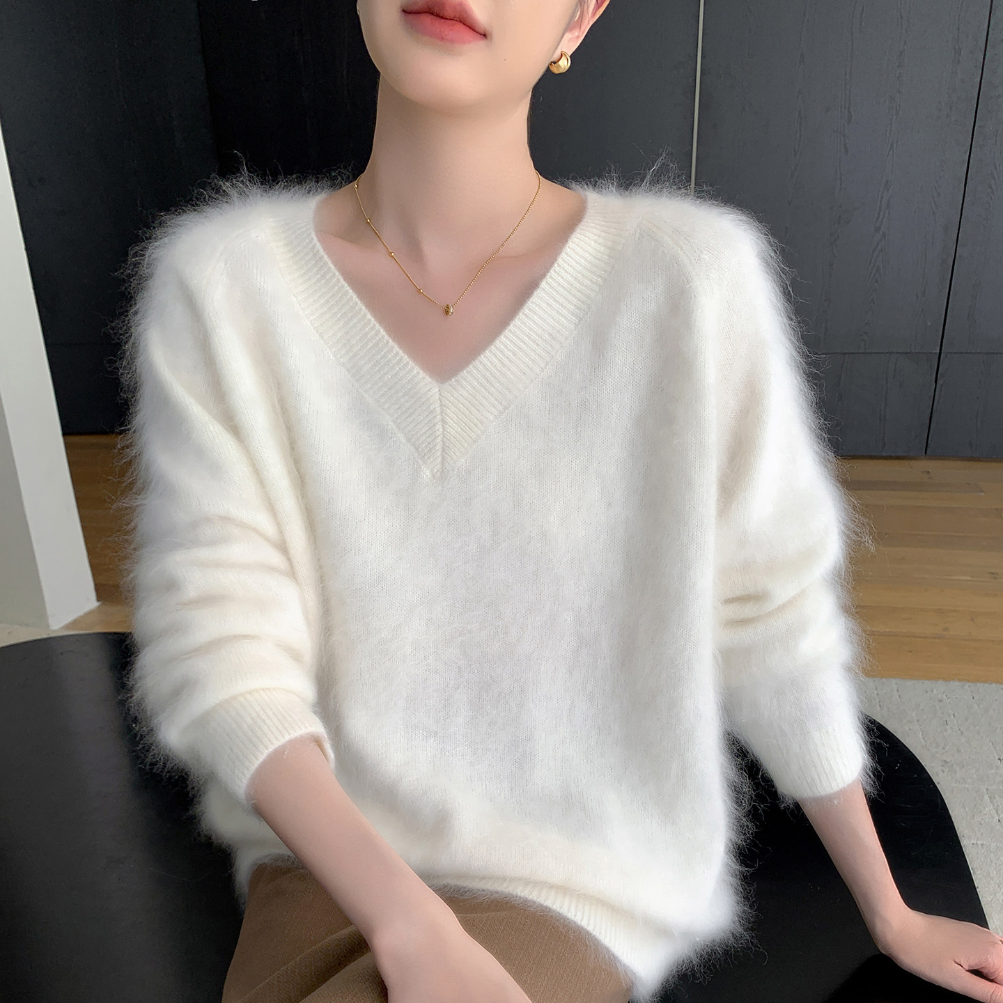 轻奢高端山羊绒衫女V领拉绒纯色针织长袖毛衣宽松羊毛衫打底上衣,淘宝优惠券,粉丝福利购,淘宝优惠卷