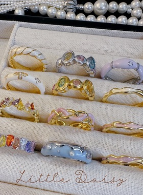 Little Daisy高智感白色珐琅 时髦知识分子风老钱风开口彩钻戒指