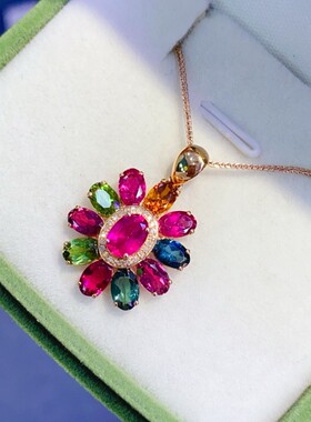 18K多颗粒复古款碧玺切割吊坠，总重2.8g 石重5.02ct，钻石24颗