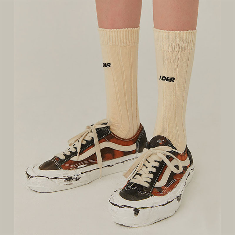 皱巴巴粗线英文字母刺绣ader袜子男加厚运动街头潮流女时尚中筒袜