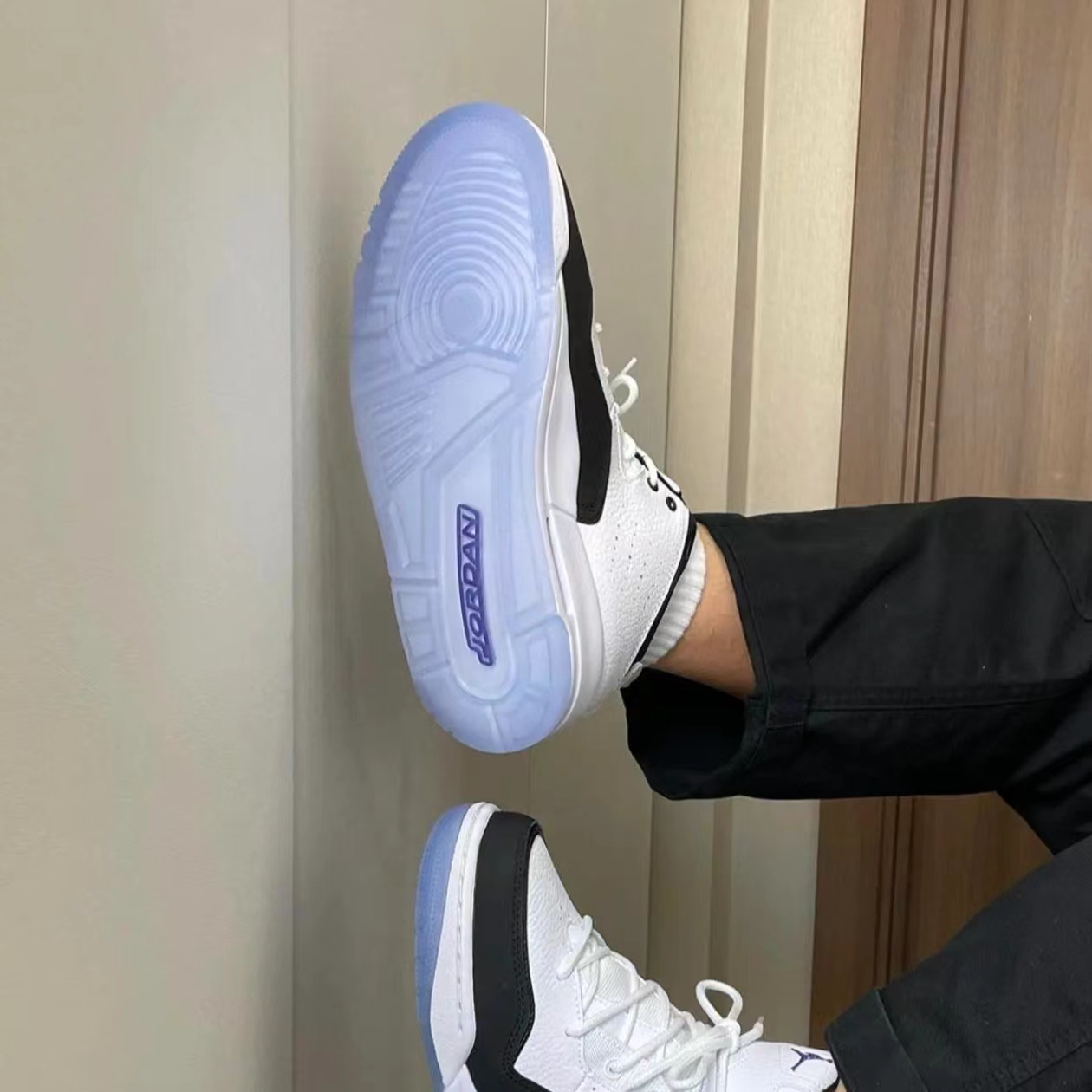 NIKE/耐克AIR JORDAN女子GS AJ23运动休闲复古篮球鞋 AR1002-104 - 图0