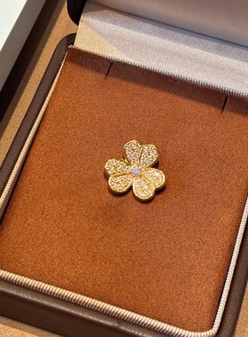 千夕 足金999幸运三叶花吊坠女款可爱情侣情人节生日礼物送女友