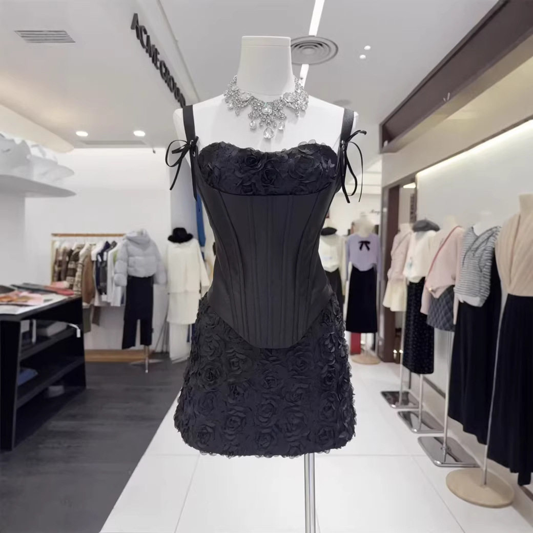 时尚吊带鱼骨拼接玫瑰花绑带抹胸上衣+A字半身裤裙2件套装0115,淘宝优惠券,粉丝福利购,淘宝优惠卷