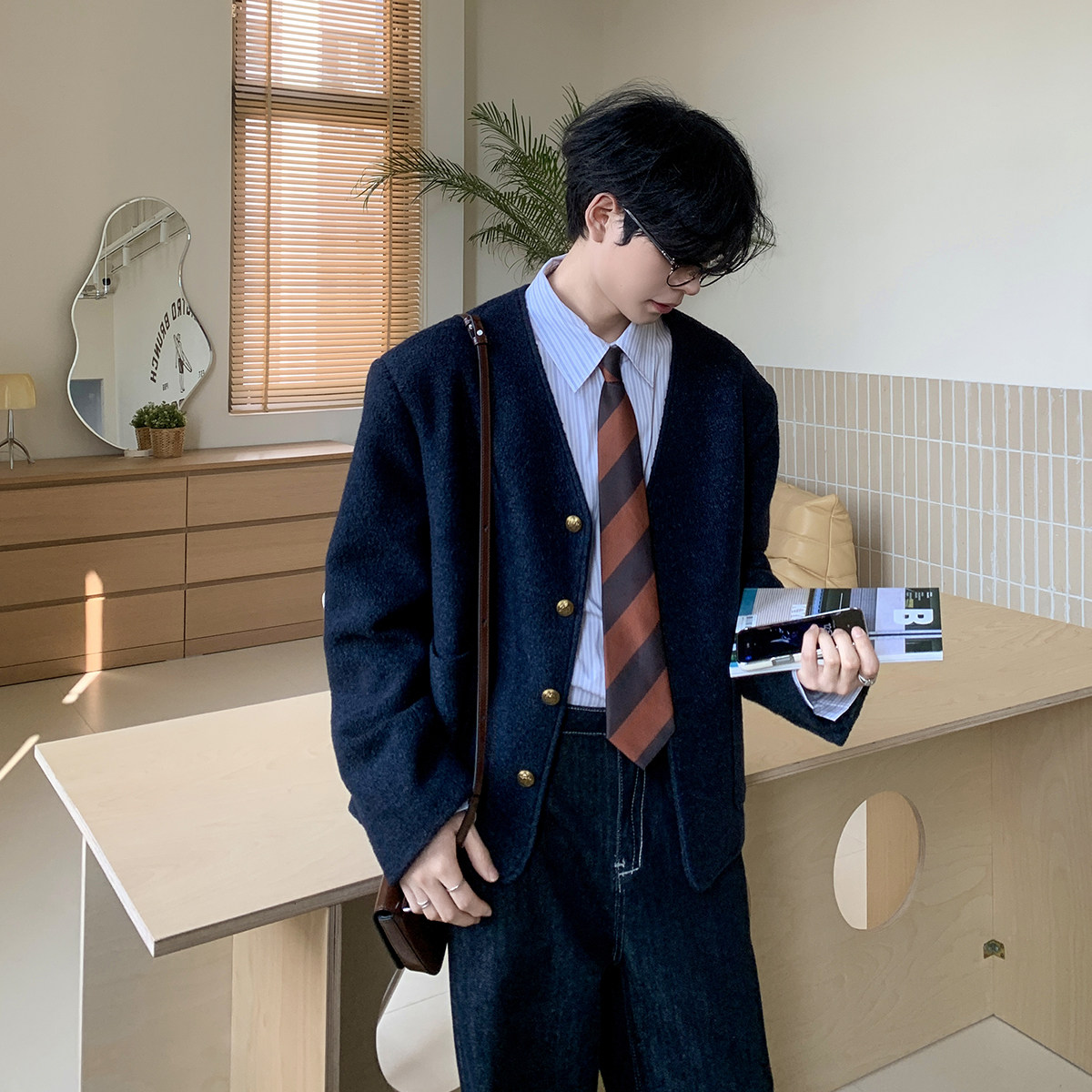 白口阳【英伦画报】英伦金扣小香无领西装男西服外套2025新款春季,淘宝优惠券,粉丝福利购,淘宝优惠卷