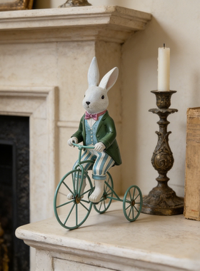 可爱兔子骑车手工铁艺桌面摆件