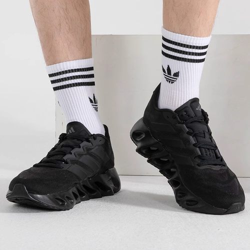 正品阿迪达斯男鞋女鞋 SWITCH FWD 轻便透气缓震跑步运动鞋ID1779 - 图1