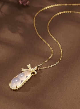 S925纯银蝴蝶结镶嵌天然冰种四季豆玉石项链新中式国潮毛衣链颈饰