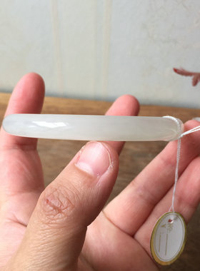 天然和田玉青海料灰白圆条玉石镯