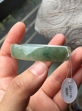 天然A货缅甸料翡翠薄款正圈手镯
