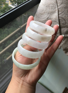 小圈口玉手镯翡翠薄款公主镯女款