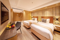 Standard Guest Room of the Hong Kong Dragon Hotel in Macau