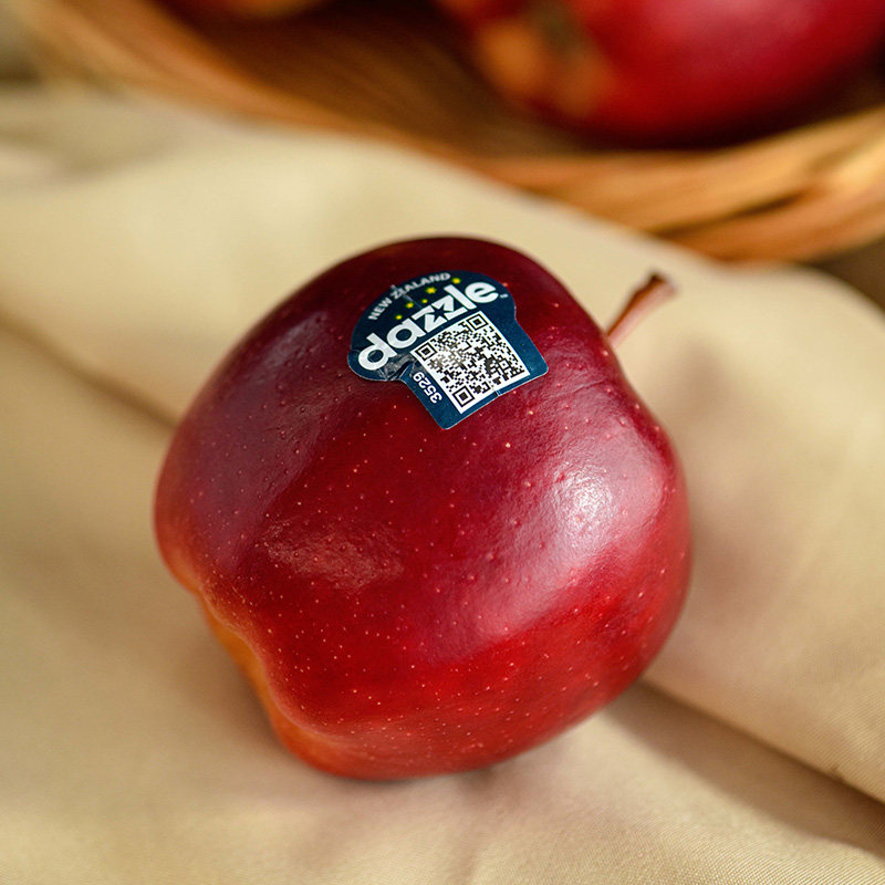 Dazzle New Zealand Danshuo apples are crispy, sweet and juicy in season, freshly imported fruits, Fuji free shipping