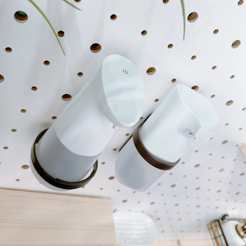 智能电动感应泡沫皂液器 伸手自动出泡机浴室浴室洗手机挂架电池 - 图1