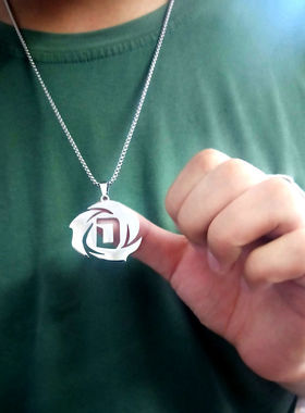 德里克罗斯项链公牛队风城玫瑰罗斯Logo吊坠男女篮球运动潮饰品