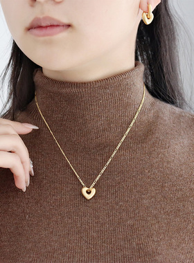 时尚简约新款爱心项链女轻奢小众高级感气质百搭复古设计感锁骨