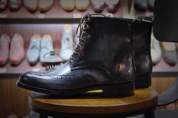 Goodyear craftsmanship custom-made new British style lace-up Martin boots , ເກີບລົດຈັກທີ່ຫລໍ່ຫລອມ, ອິນເຕີເນັດທີ່ມີຊື່ສຽງໃນອິນເຕີເນັດ ເກີບສັ້ນ heel knight ຫນາ