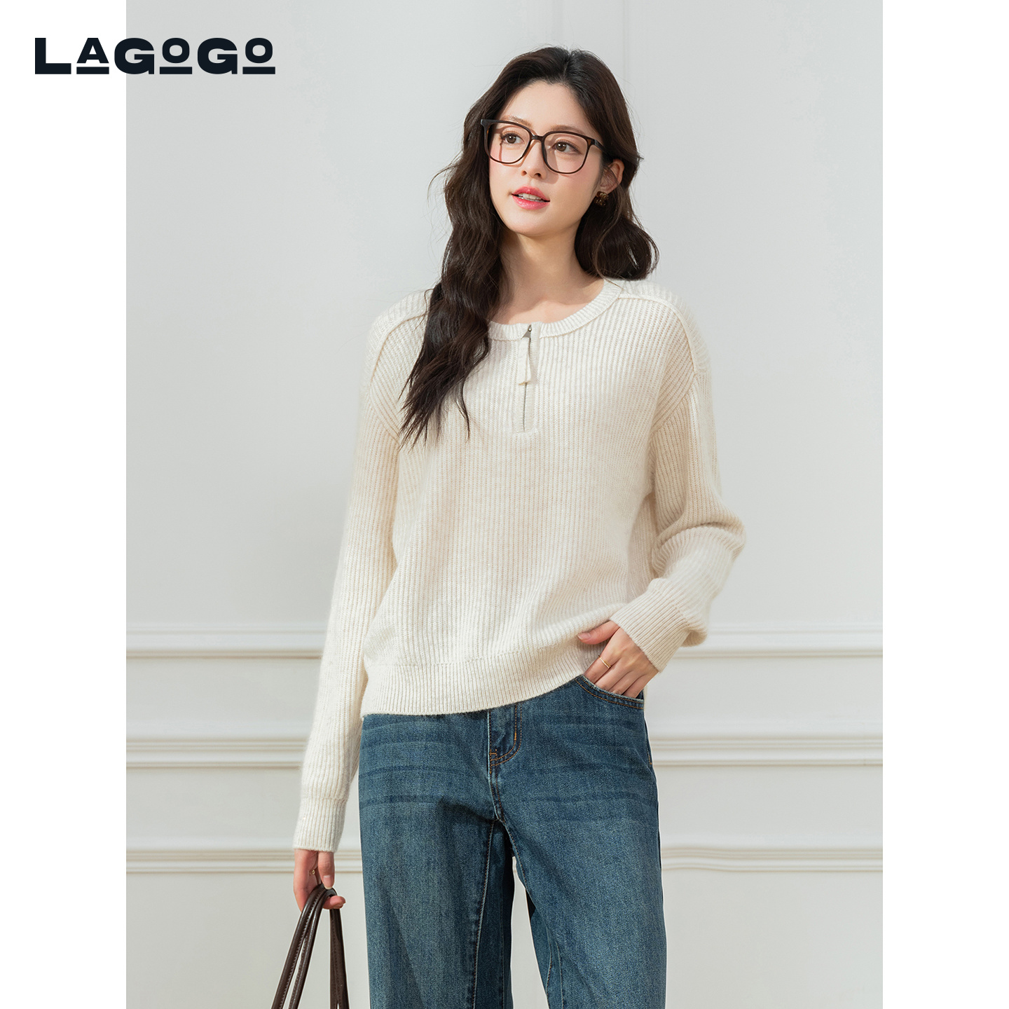 LAGOGO亮丝松弛感毛衣女拉谷谷2025冬新款含兔毛针织衫OCMM439K23 - 图1