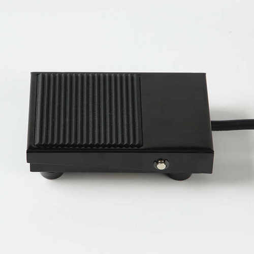 脚踏开关AFS-1铁壳脚踏开关 带线自复位脚踏控制开关踏板脚踩开关 - 图0