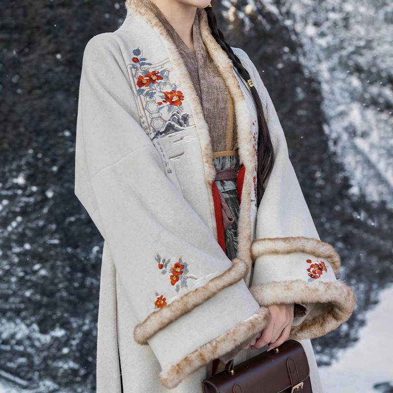 拟梦雪中客 宋制对襟长袄丝绒破裙飞机袖原创汉服秋冬圈毛呢大衣,淘宝优惠券,粉丝福利购,淘宝优惠卷