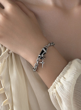 气质黑宝石吊坠手链女 设计感小众个性简约ins潮网红钛钢情侣手链